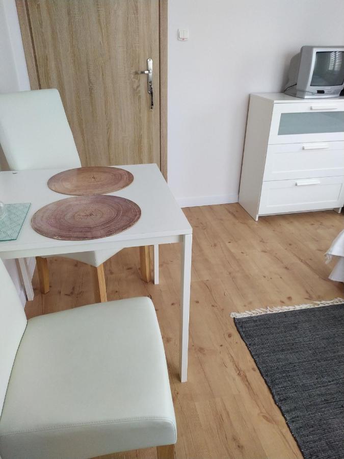 Pokoje U Bozeny Apartment Ostrowo  Bagian luar foto