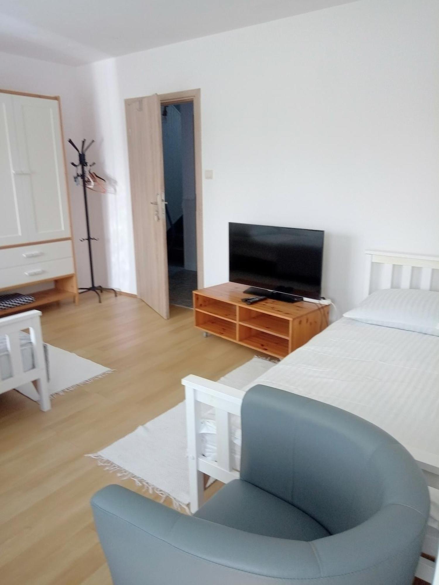 Pokoje U Bozeny Apartment Ostrowo  Bagian luar foto