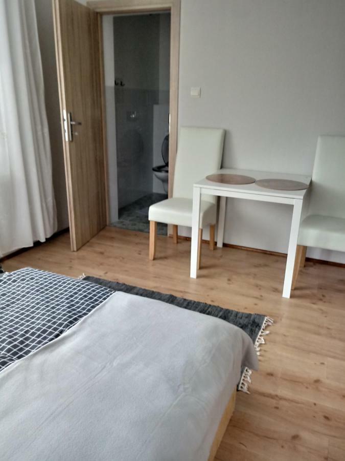 Pokoje U Bozeny Apartment Ostrowo  Bagian luar foto